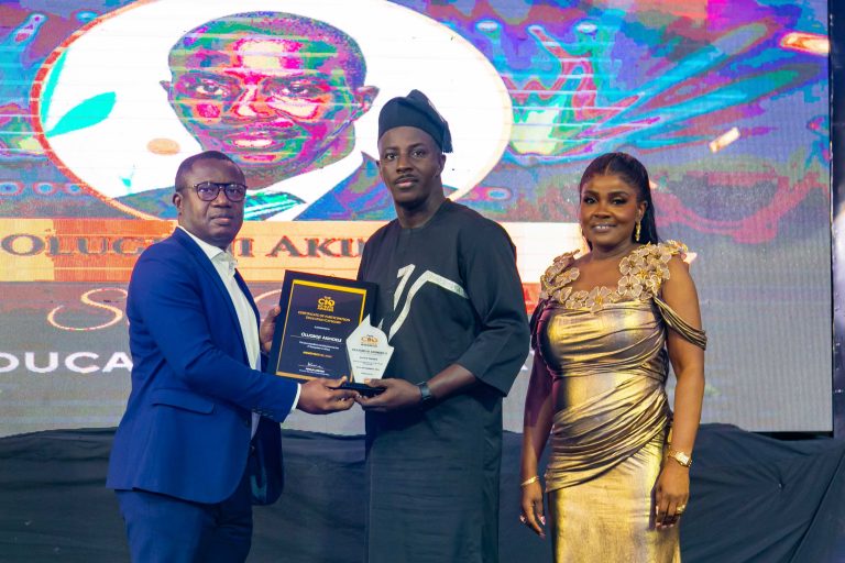 241130_The CIO & C-Suite Awards_Card A-0423