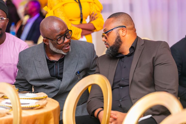 241130_The CIO & C-Suite Awards_Card B-7030