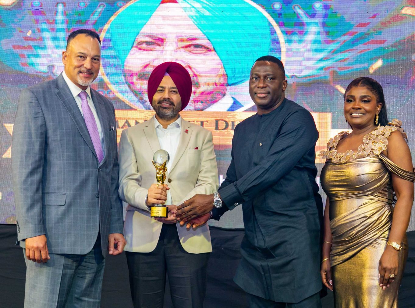 241130_The CIO & C-Suite Awards_Card A-1037